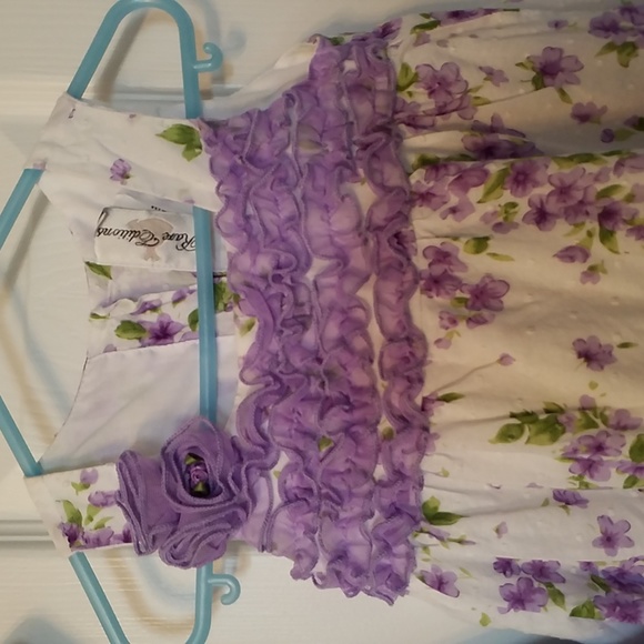 Adorable Lilac & Ruffles & Rose's & Rhinestones For Baby Girls! Both Included! - Picture 7 of 10